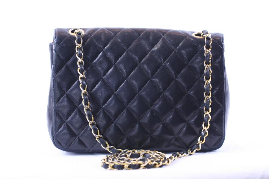 RARE CHANEL LAMB QUILTED Gold CHAIN Crossbody BAG PURSE VINTAGE Round Flap | eBay