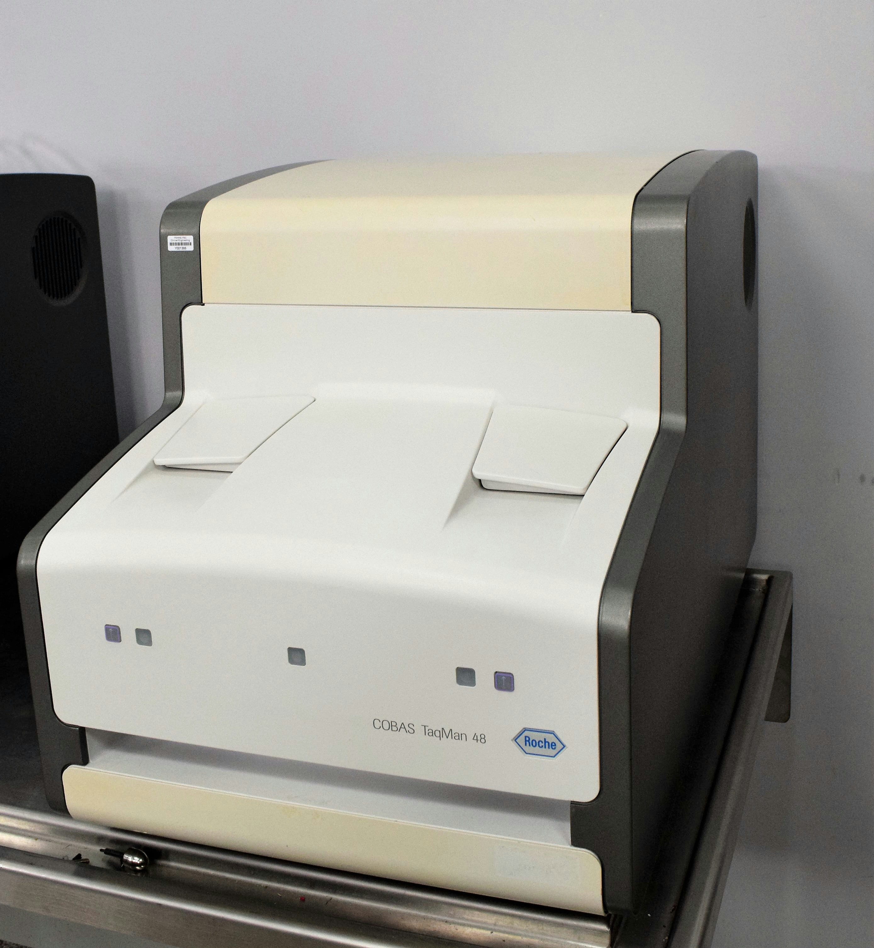 Roche Diagnostics COBAS TaqMan 48 Analyzer Sample Preparation S/N: 1343 ...