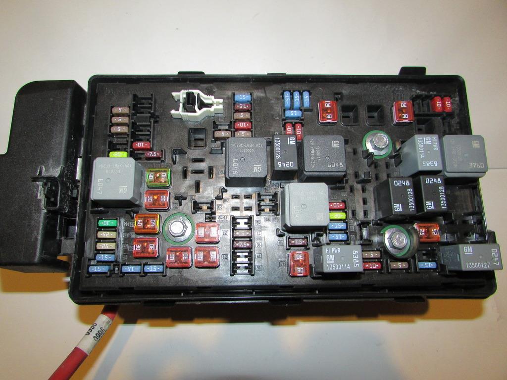 Where Is The Box Fuse For Malibu 2002 : 37 Wiring Diagram ...