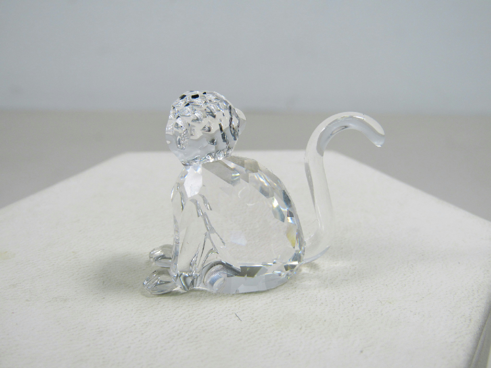 ::Swarovski Crystal Trinket Monkey Small Decoration Figurine in Box