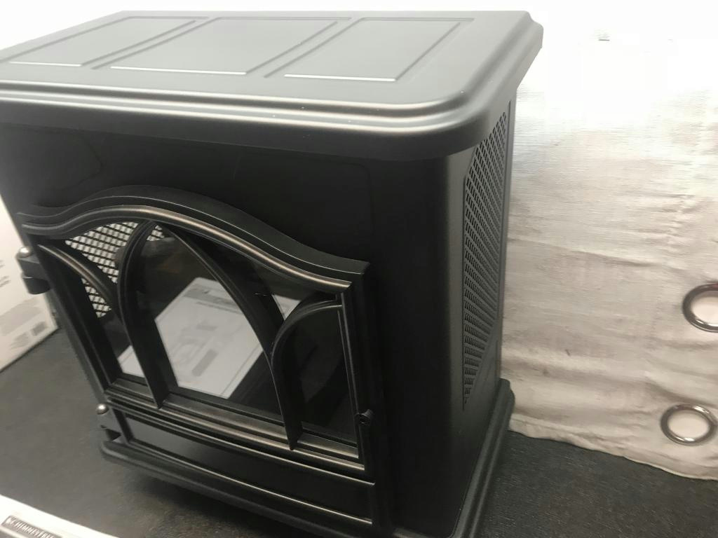 Mainstays 3D Electric Stove Heater Black & Mainstays 6-Element Infrared